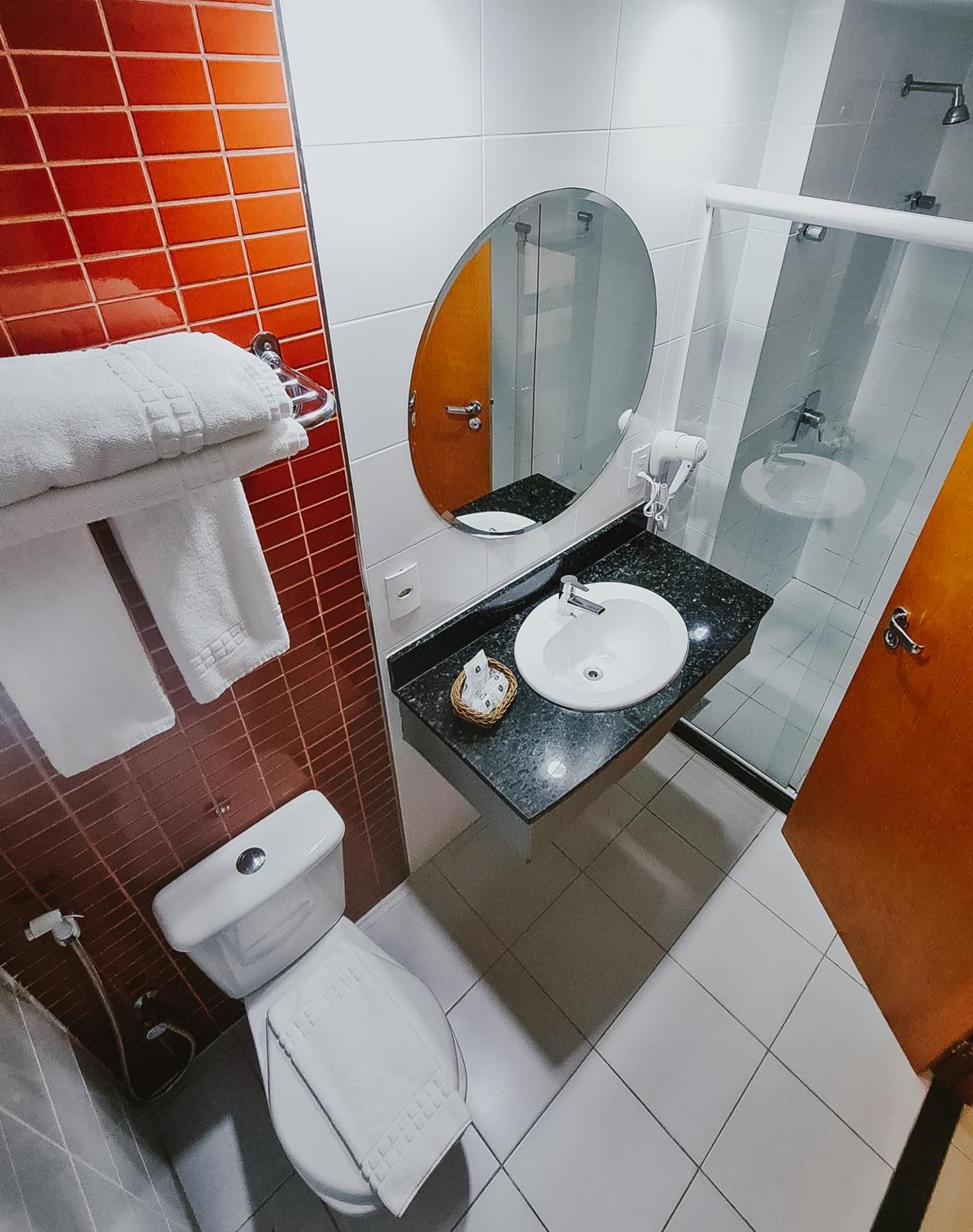 Alameda Vitoria Hotel ภายนอก รูปภาพ