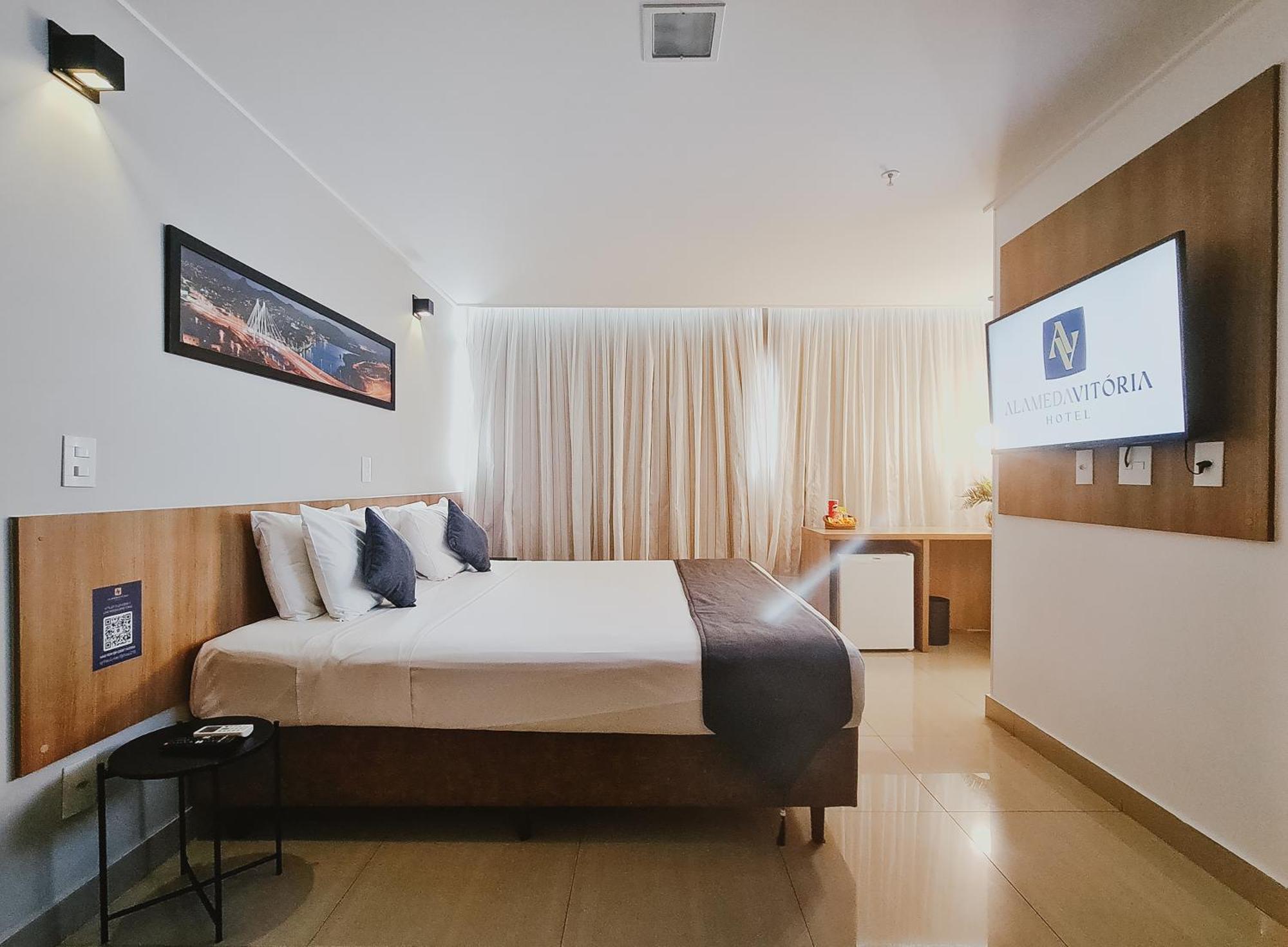 Alameda Vitoria Hotel ภายนอก รูปภาพ