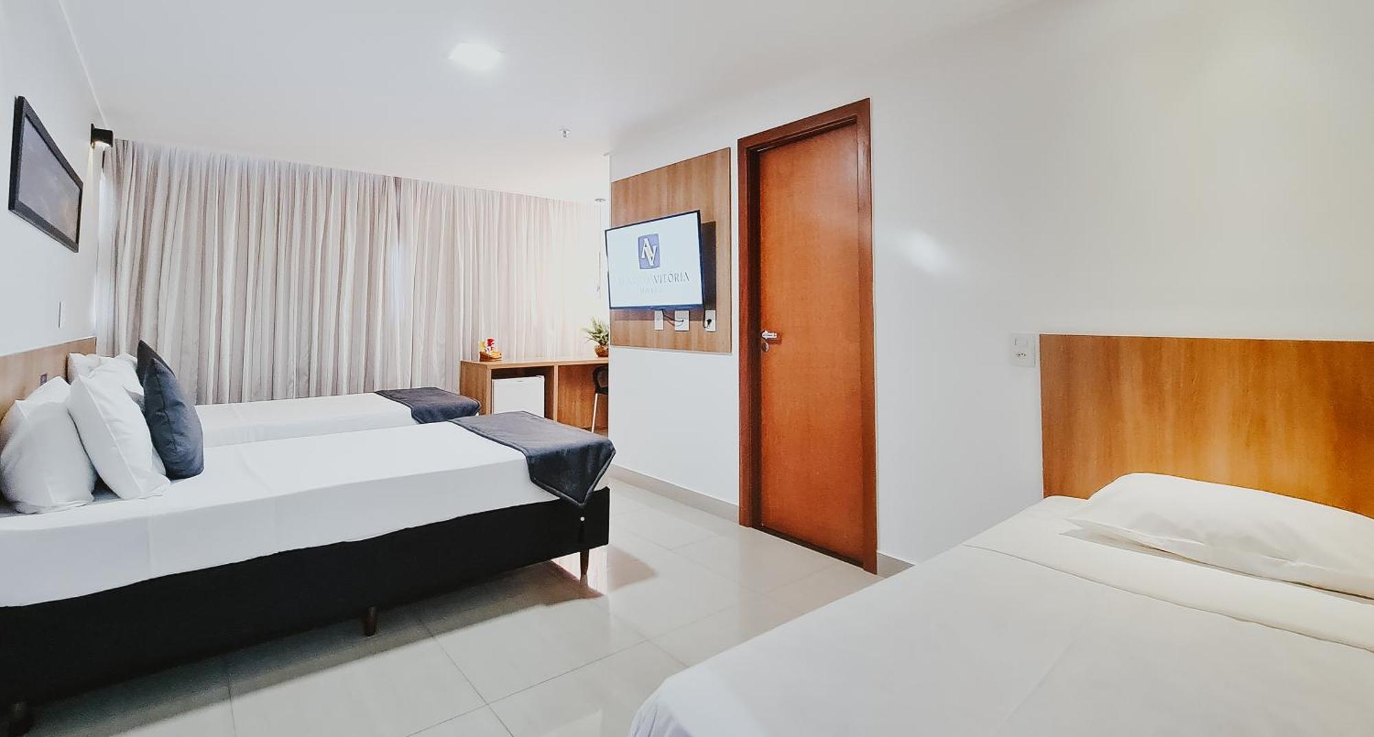 Alameda Vitoria Hotel ภายนอก รูปภาพ