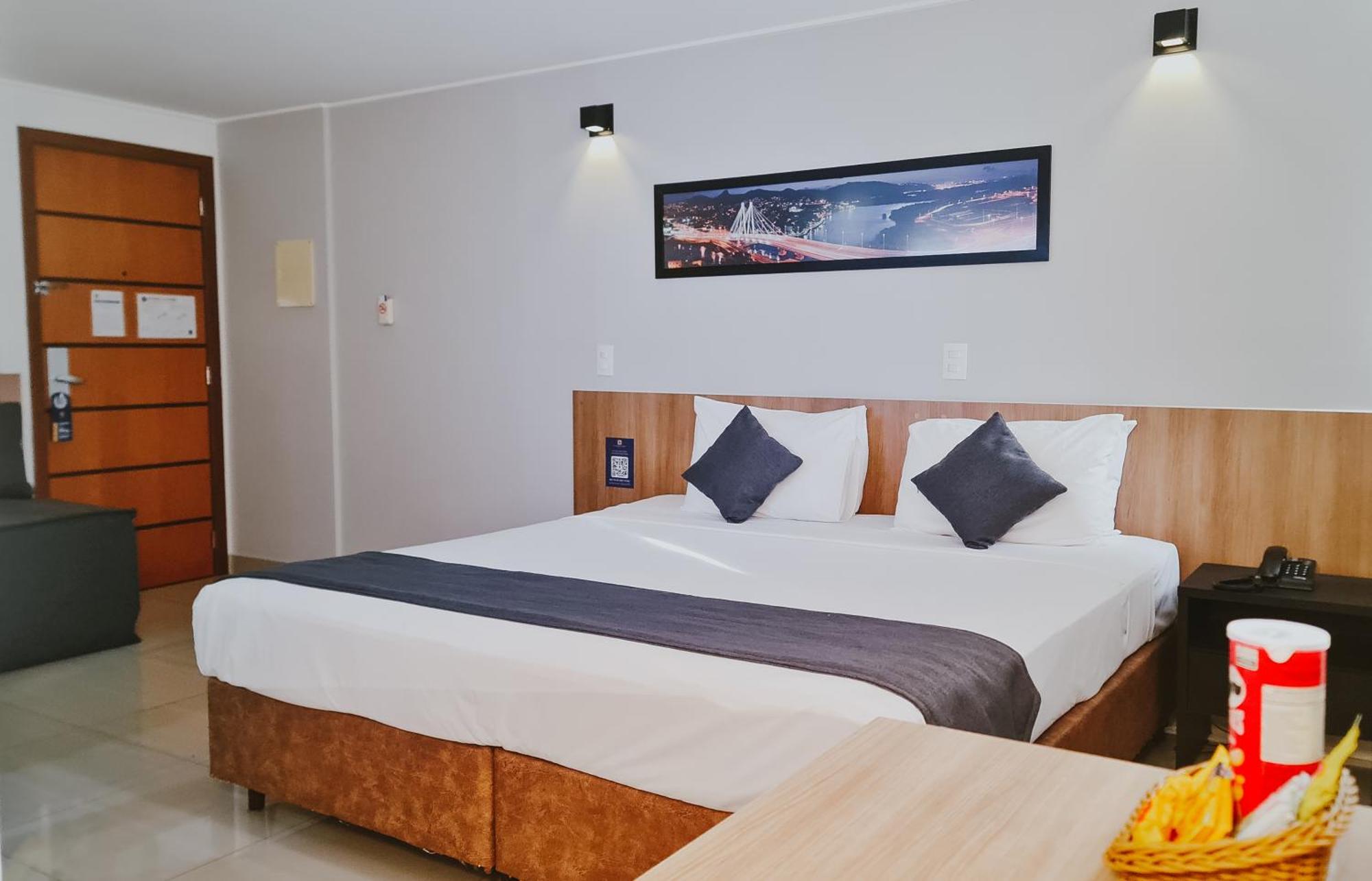 Alameda Vitoria Hotel ภายนอก รูปภาพ