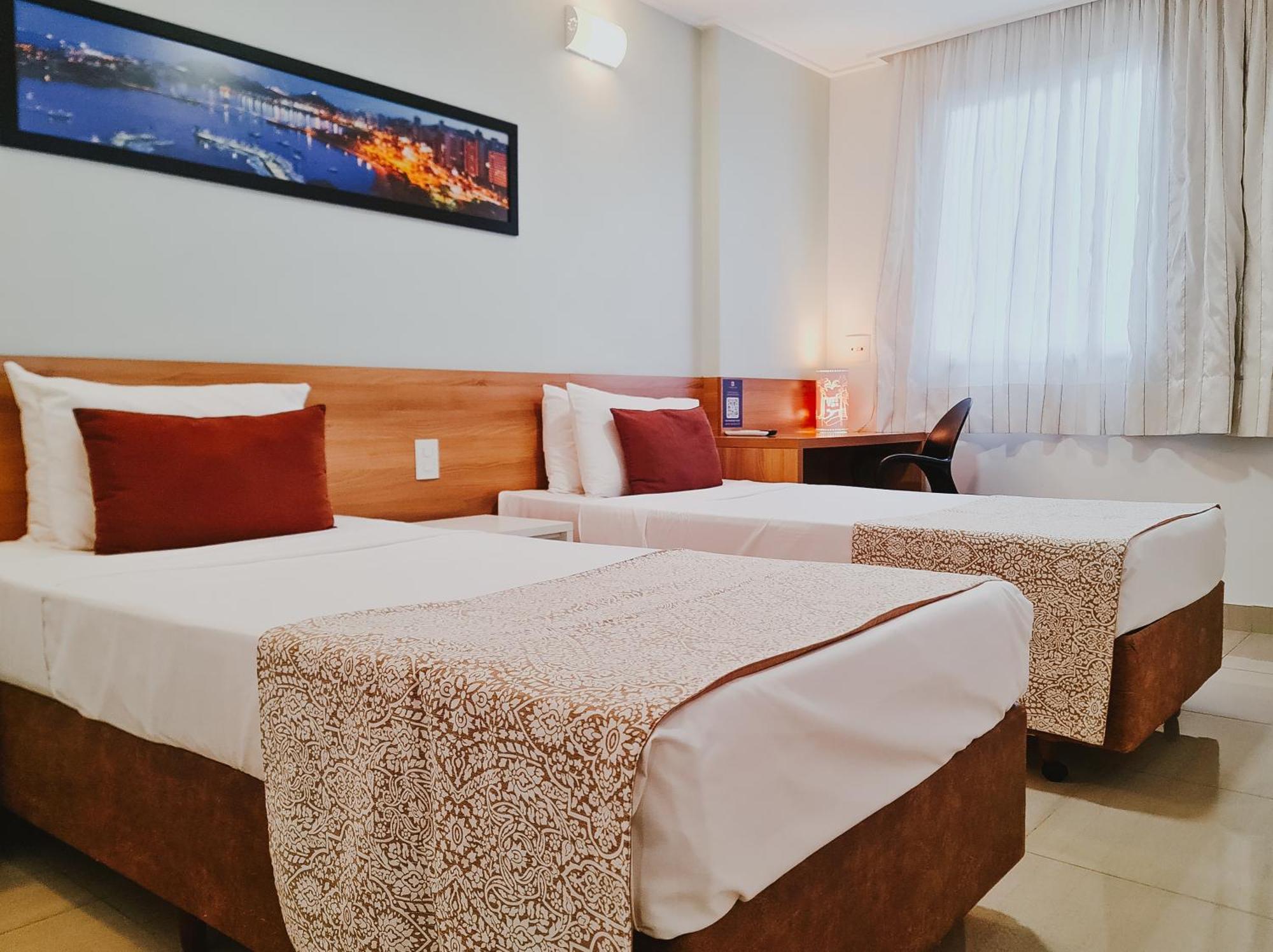 Alameda Vitoria Hotel ภายนอก รูปภาพ