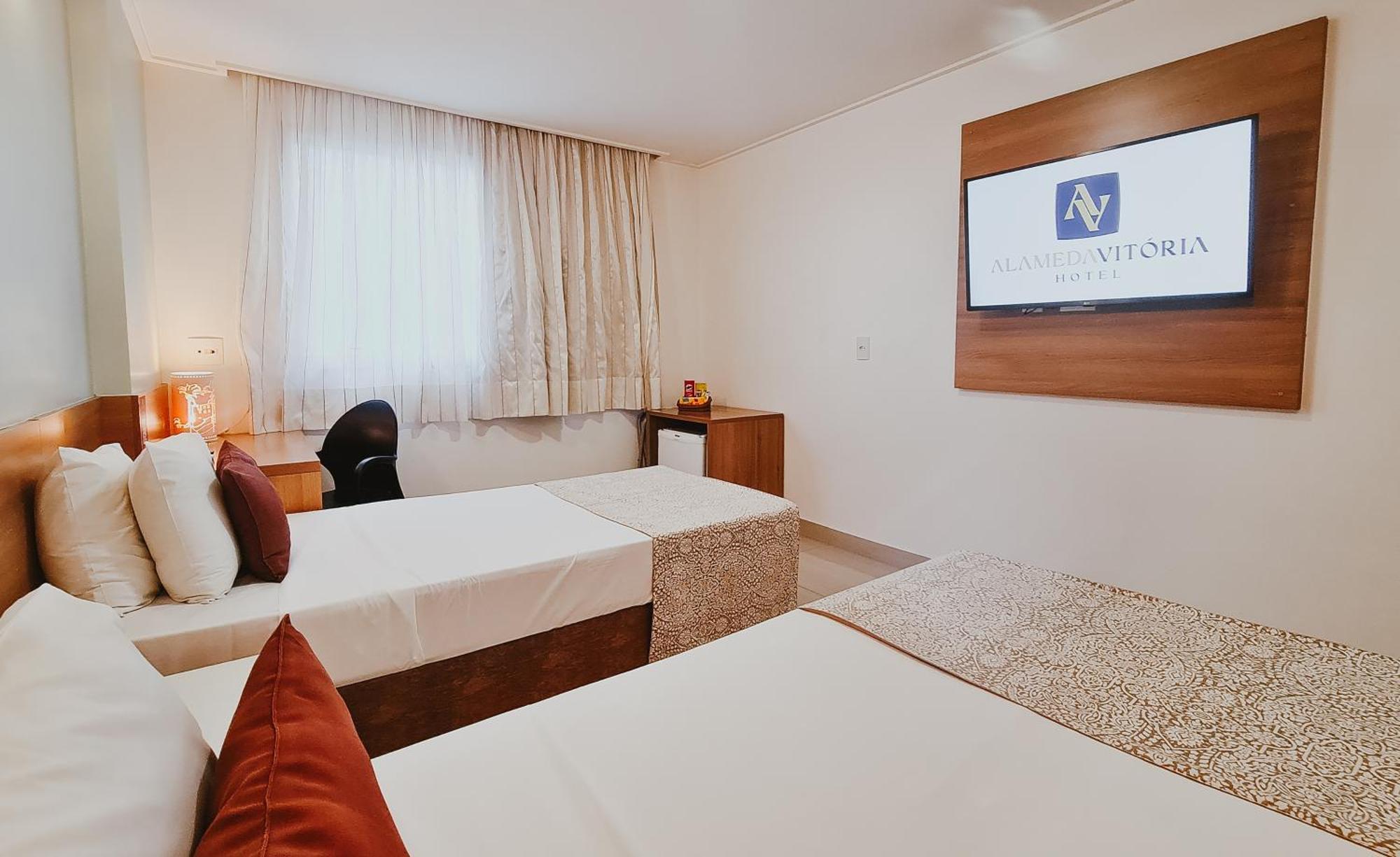 Alameda Vitoria Hotel ภายนอก รูปภาพ